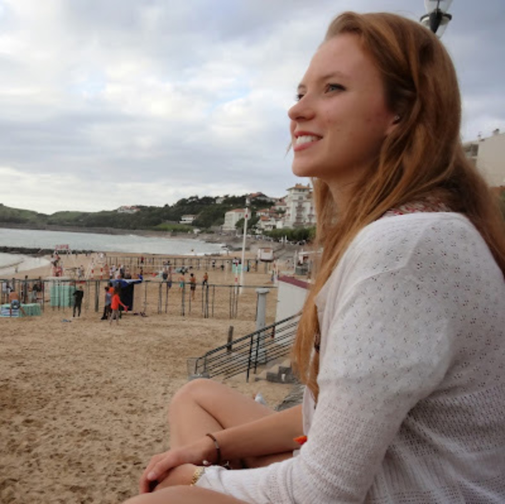 Meet your Posher, Laura